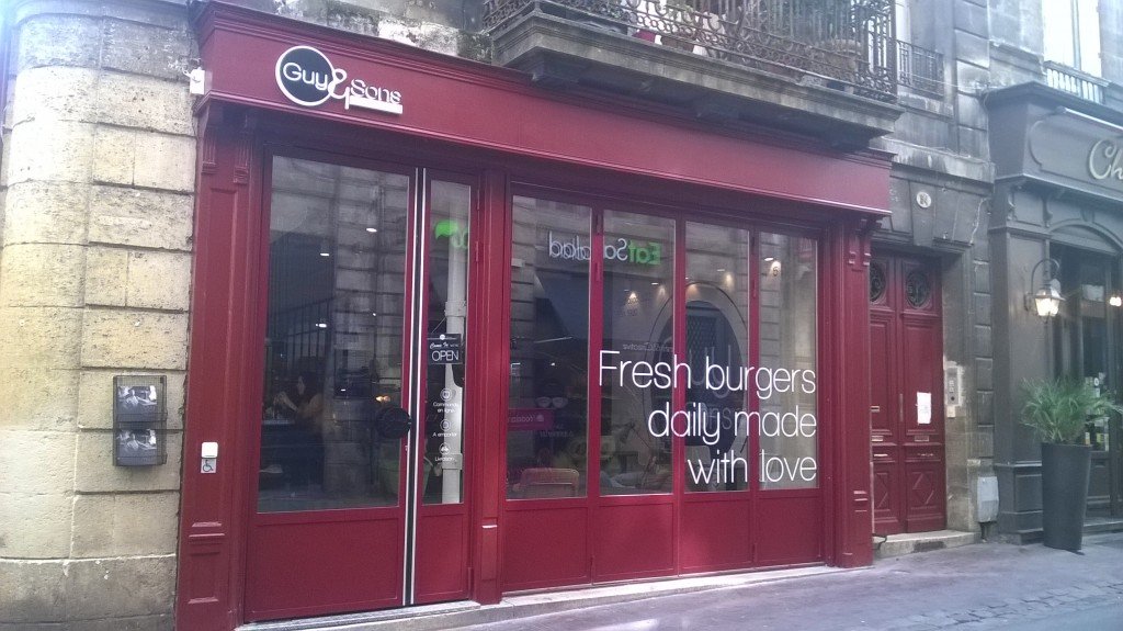 Façade restaurant burgers à Bordeaux